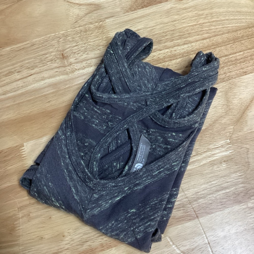 Ladies The North Face Gray Stripe Cutout Keyhole Cross Back Tank Top Size Small